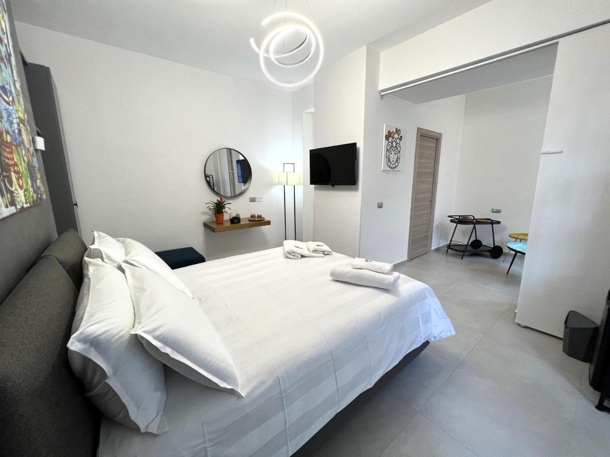Sikelia Superior Rooms มิลาซโซ ภายนอก รูปภาพ