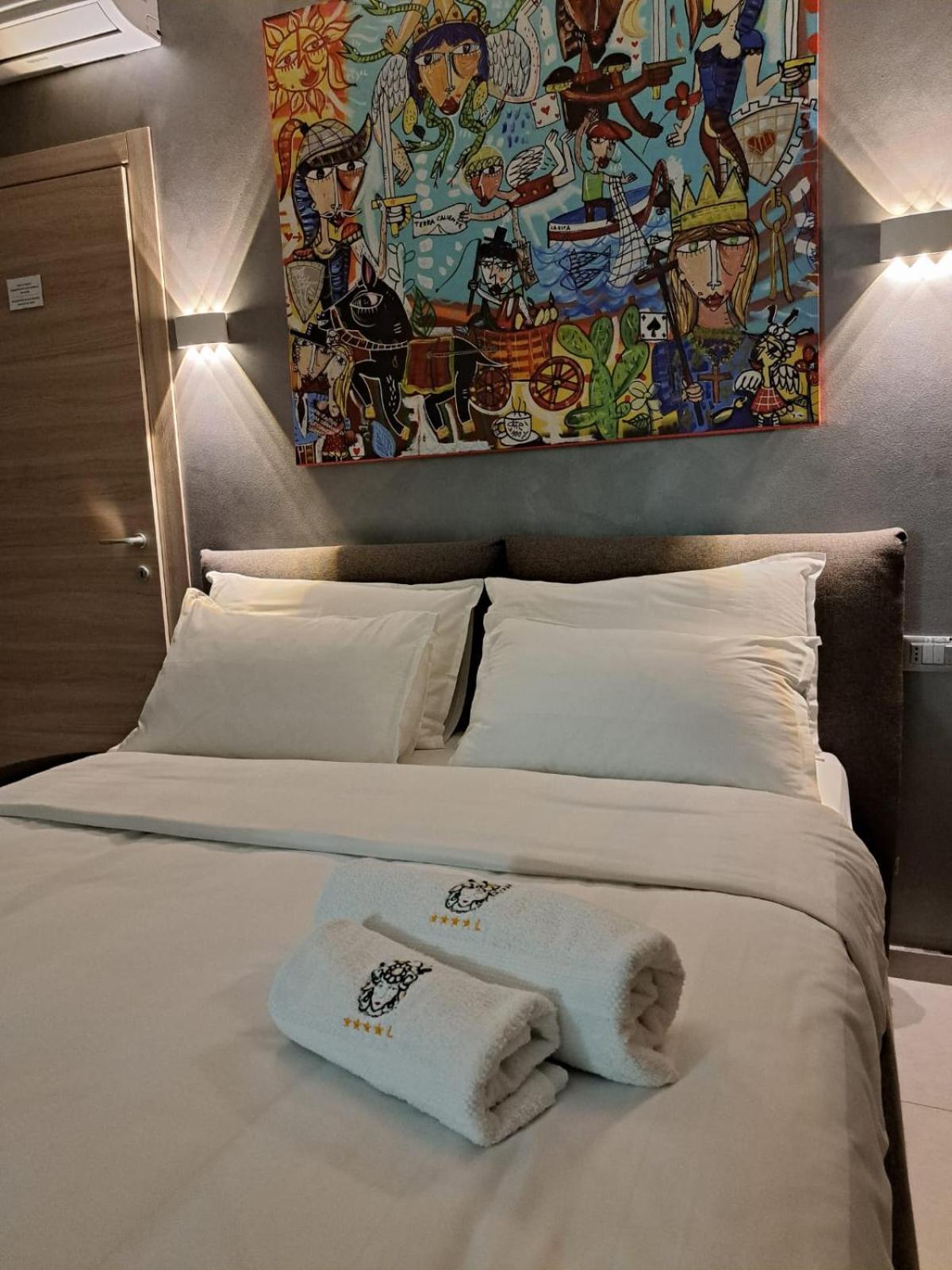 Sikelia Superior Rooms มิลาซโซ ภายนอก รูปภาพ