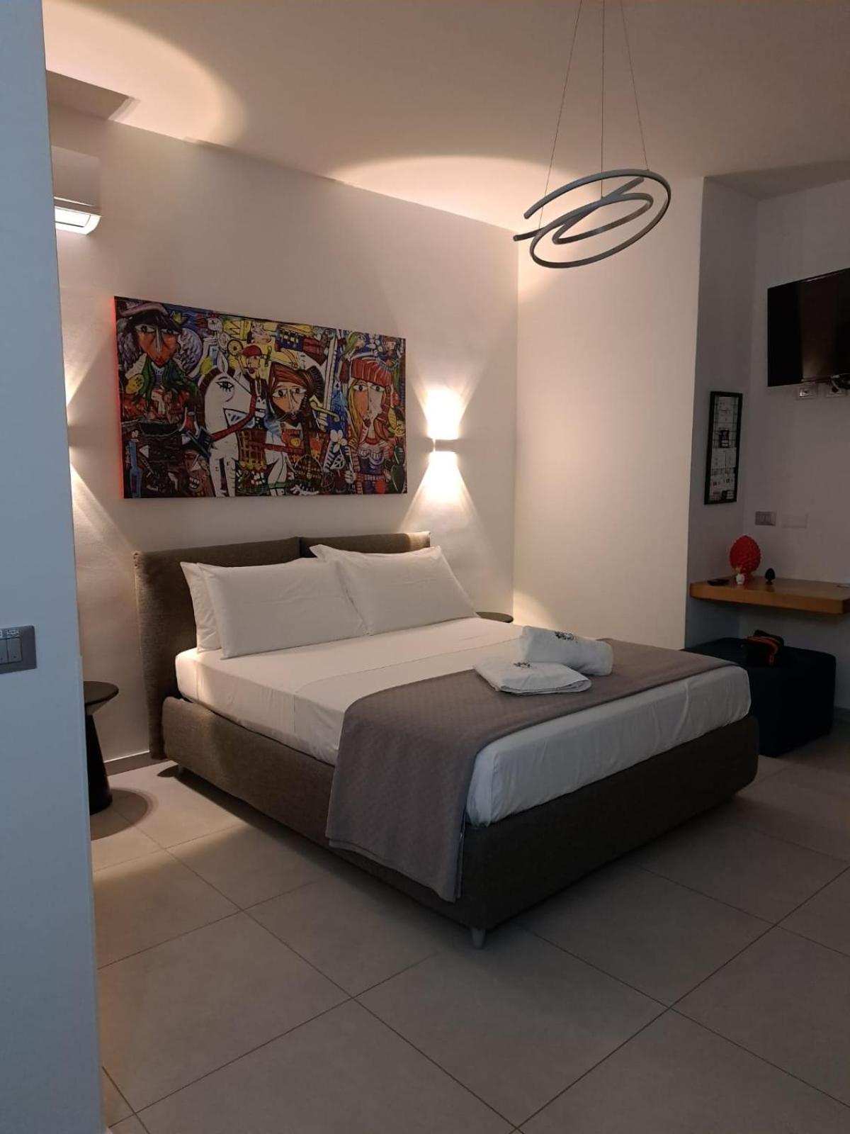 Sikelia Superior Rooms มิลาซโซ ภายนอก รูปภาพ